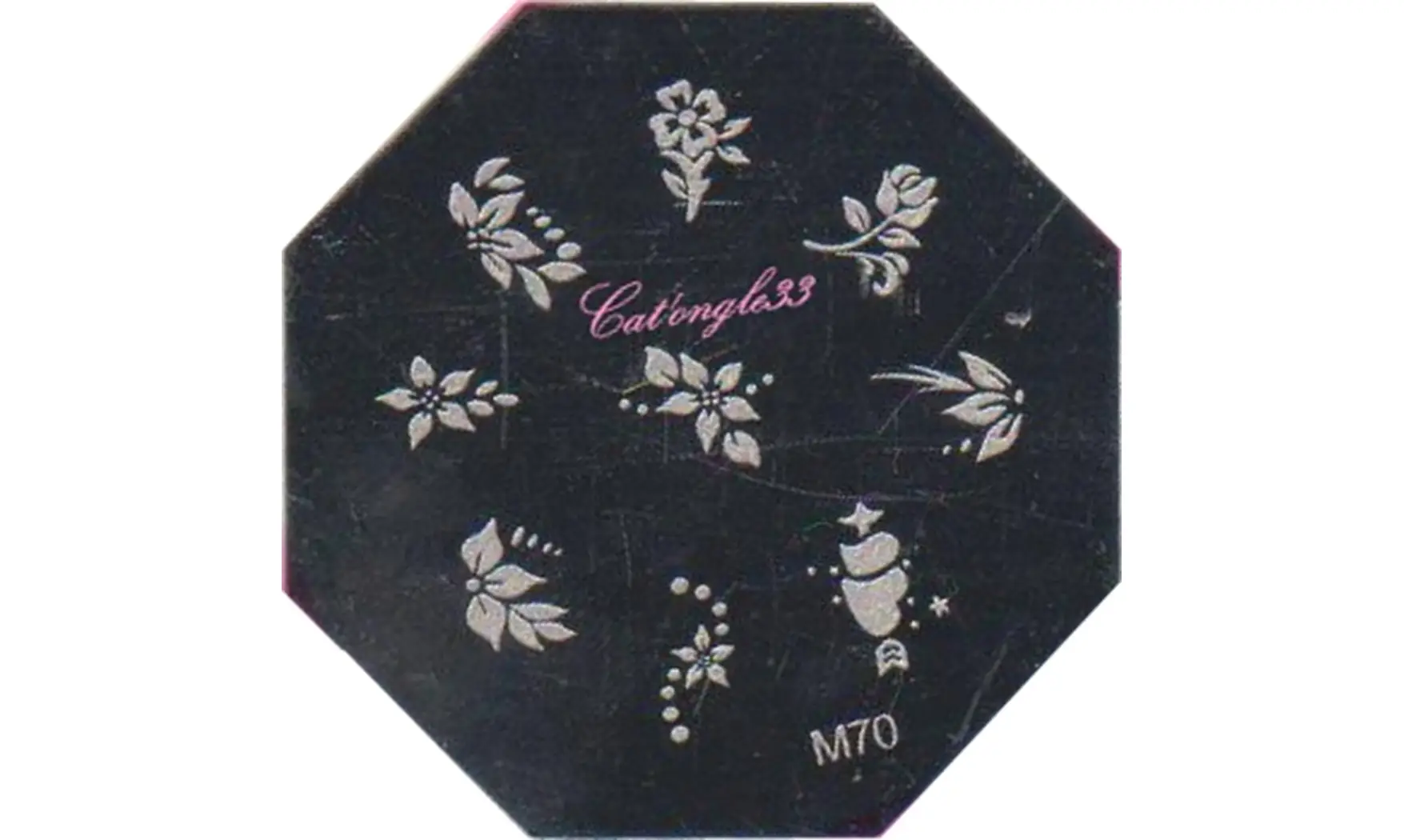 Plaque stamping M70 nail art