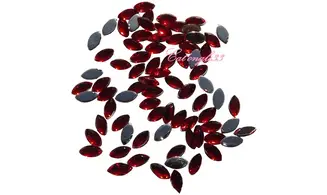 Strass olive rouge 3/1 mm