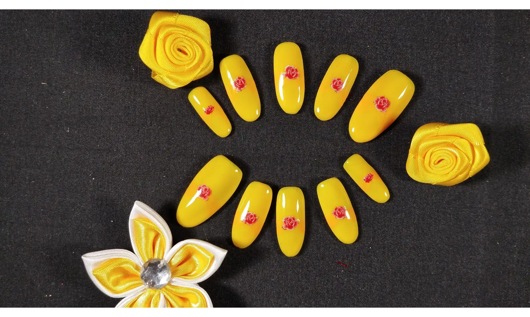 Press on nails Belle fleurs - Taille M