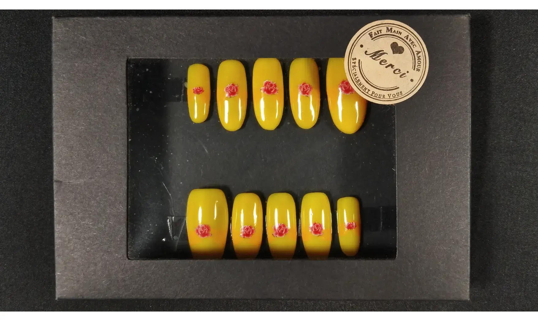 Press on nails Belle fleurs - Taille M
