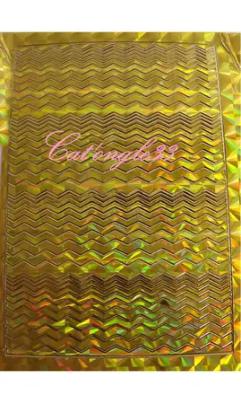 Stickers peel off zig-zag
