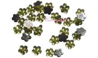 Strass fleurs vert mousse