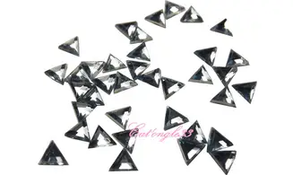 Strass triangle bleu clair 3mm