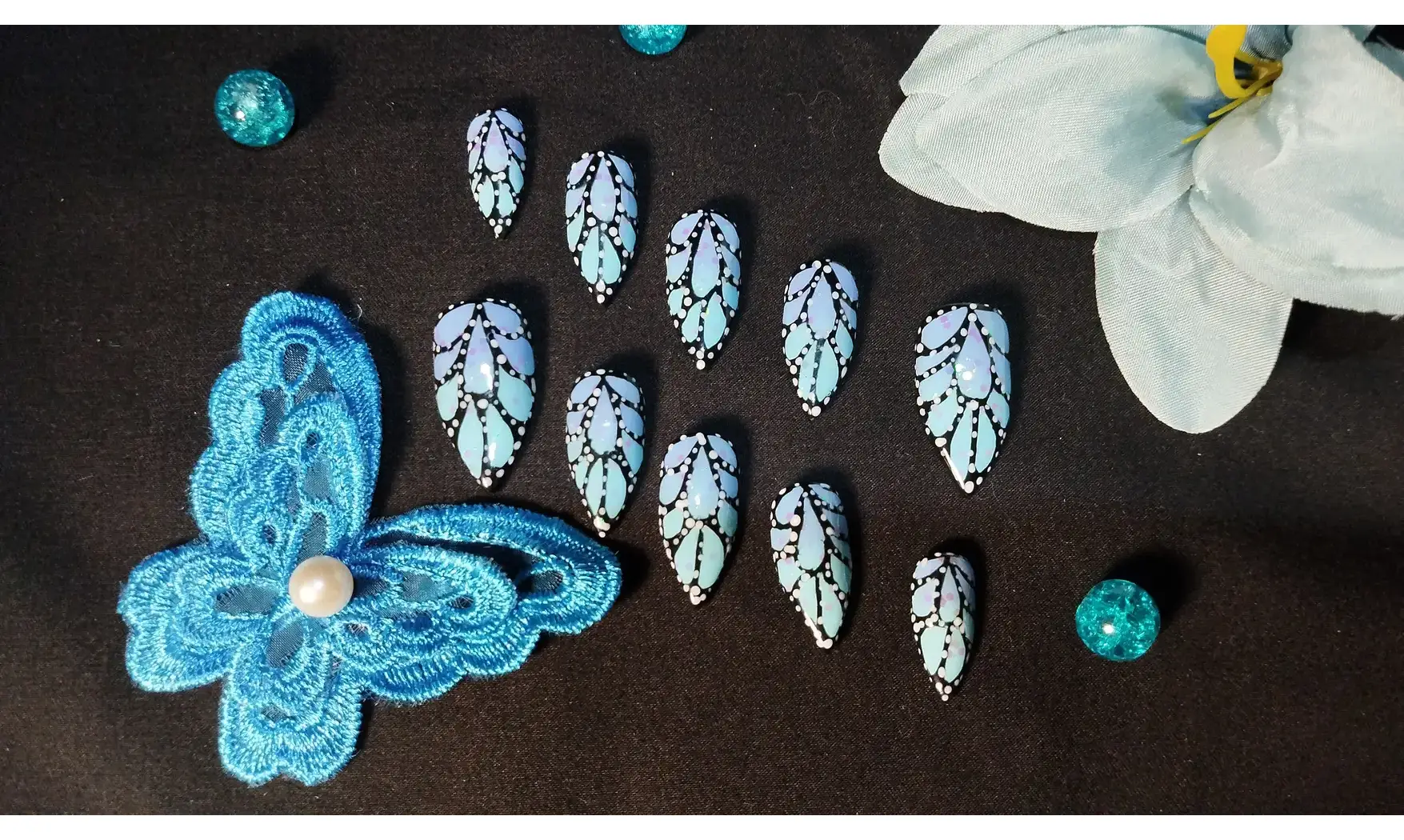 Press on nails Papillon - Taille M