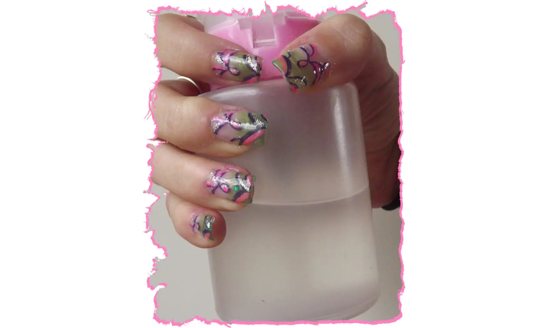 Capsules tips french verte transparente