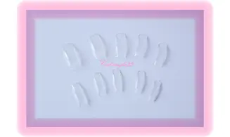 Capsules transparente ongles rongés
