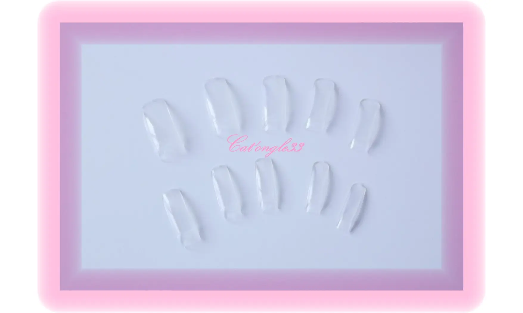 Capsules transparente ongles rongés