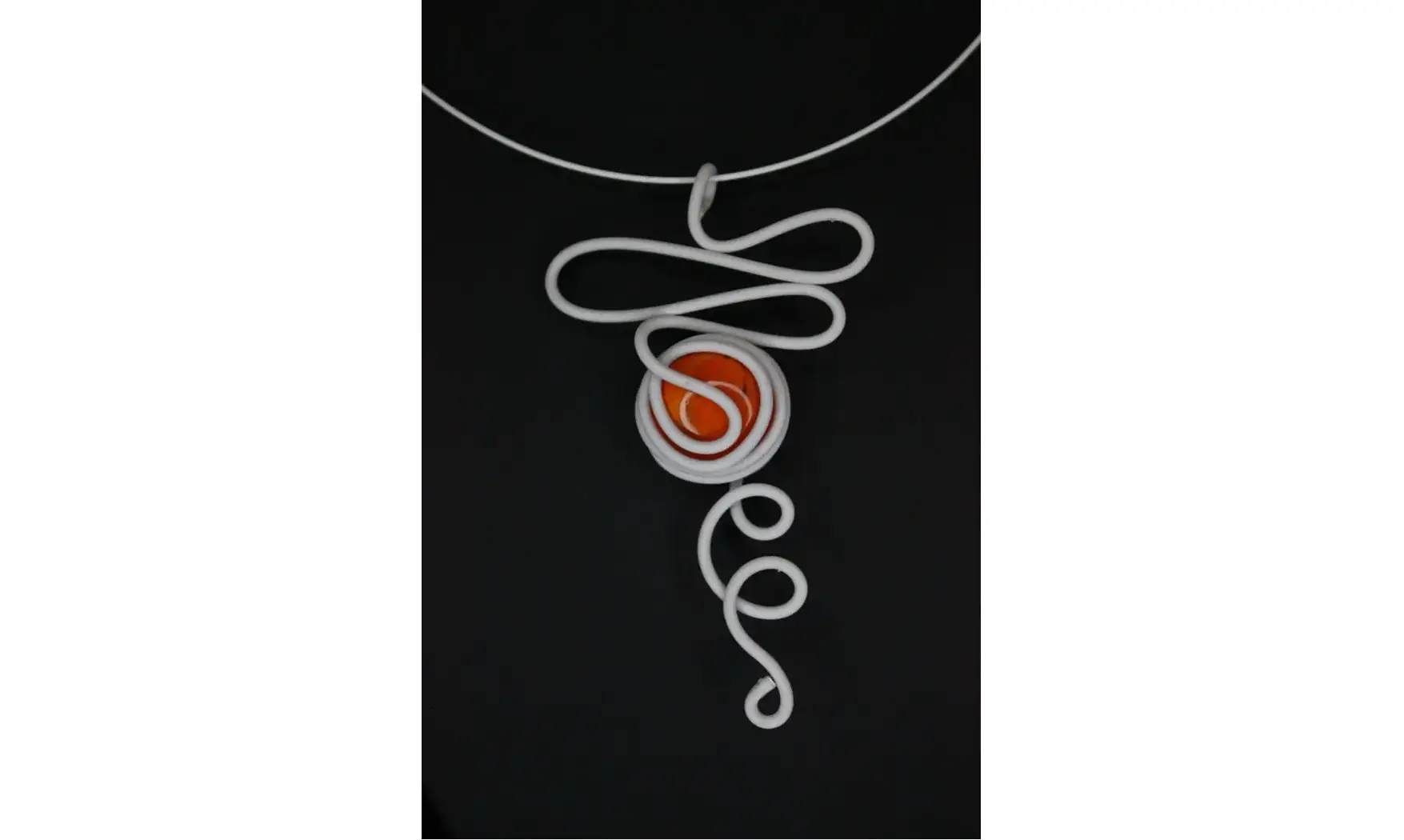 Modèle infinity blanc pierre orange