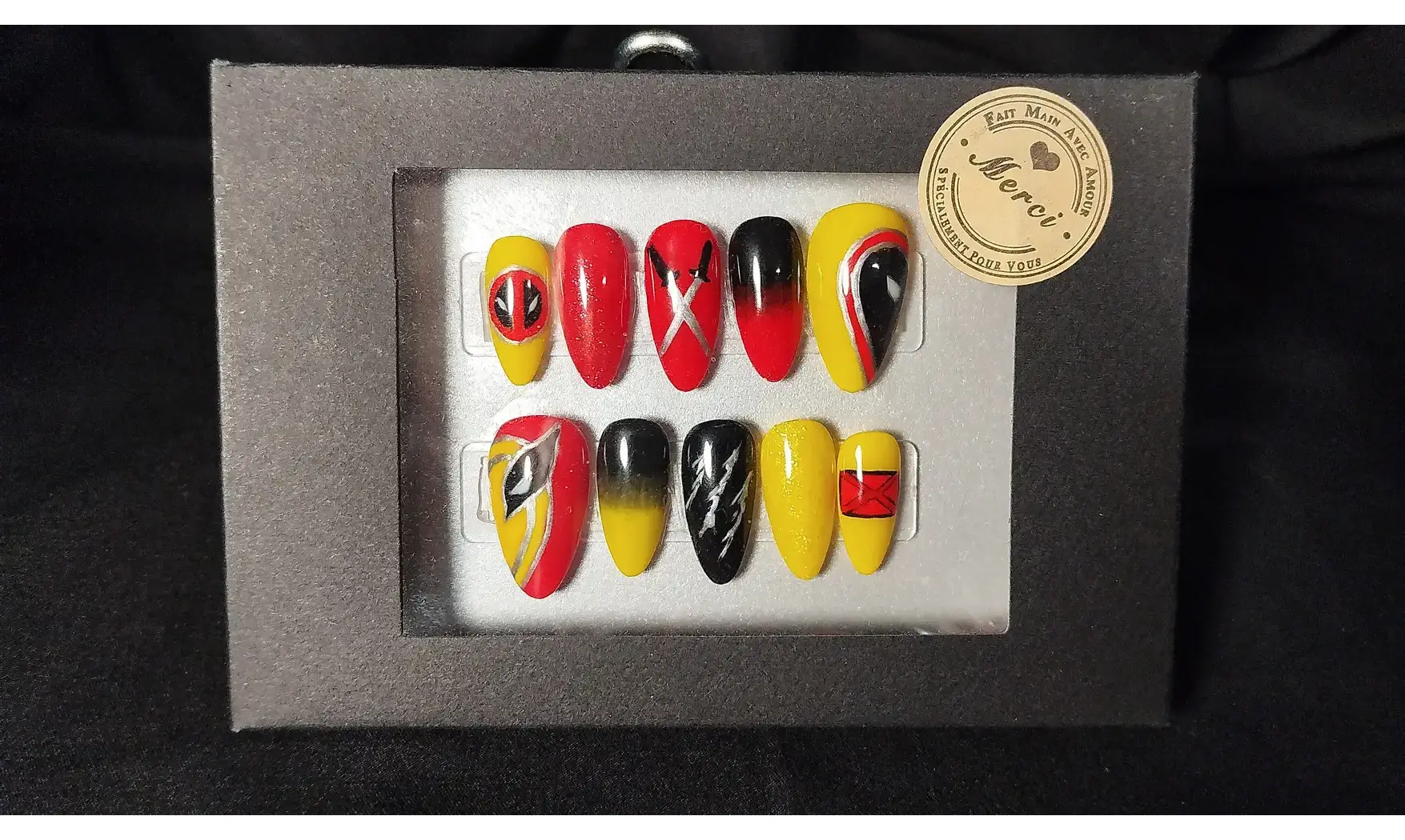 Press on nails Wolverine - Taille M