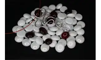 Modèle infinity argent pierre rouge