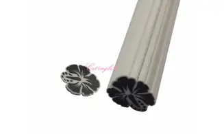 Baton fimo hibiscus noir