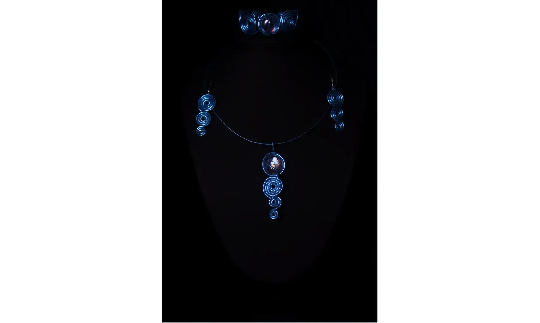Triple spirales bleu