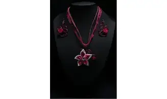Torsade fuchsia fleur