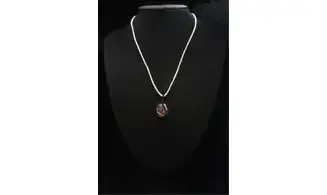 Modèle Mana transparent fil noir
