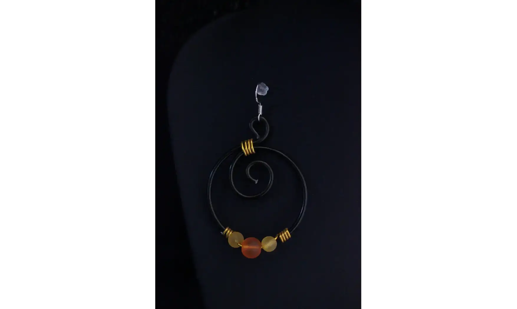 Modèle Déméter noir et orange
