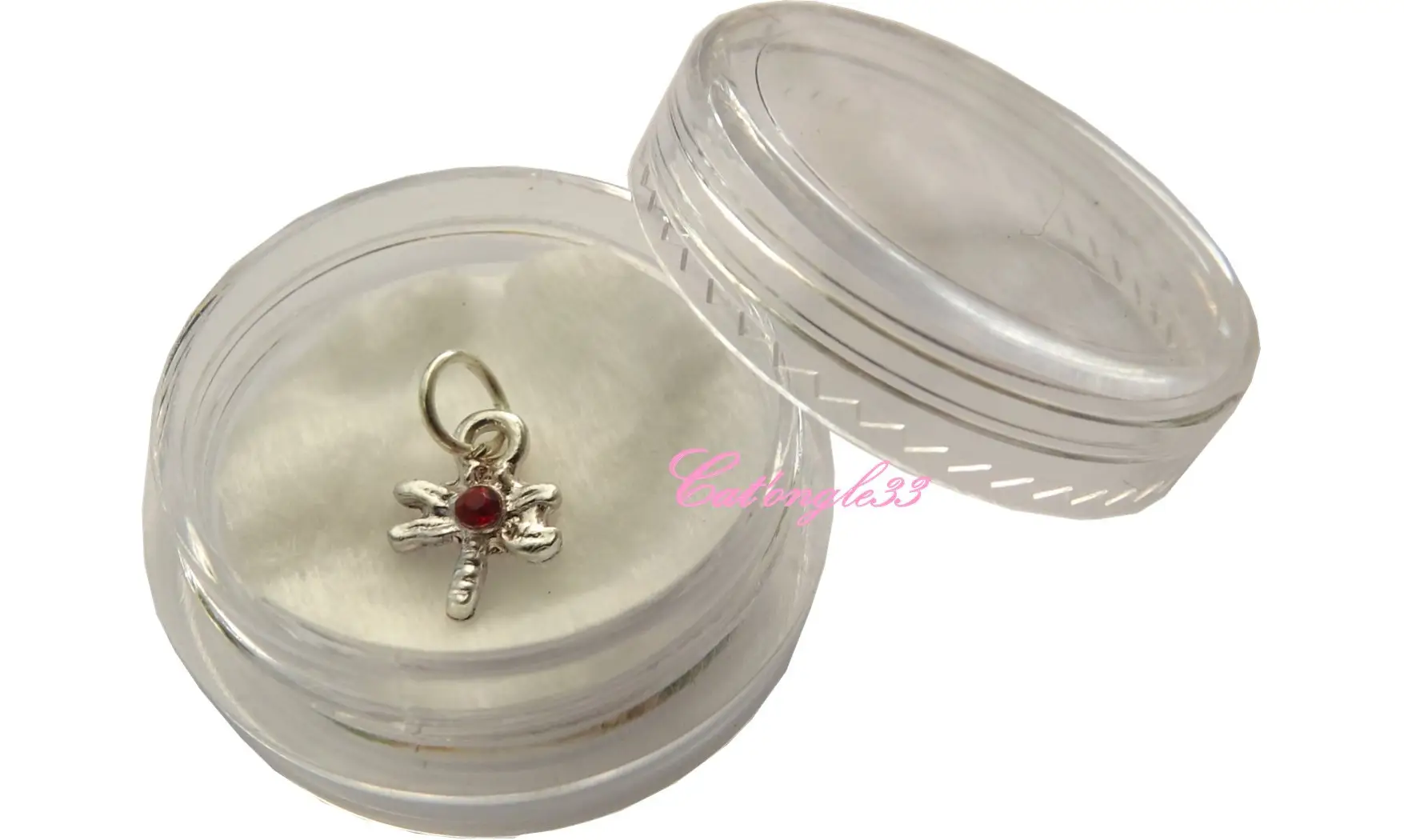 Piercing libellule rouge nail art