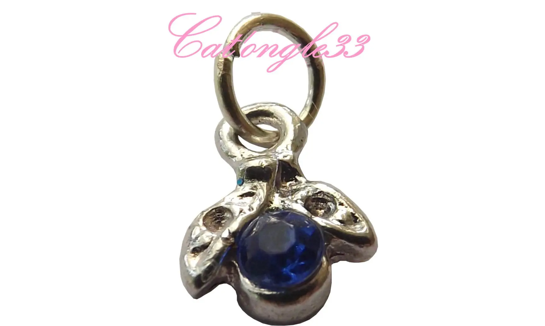 Piercing coccinelle bleu roi nail art