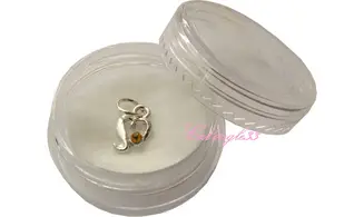 Piercing coeur jaune orangé nail art