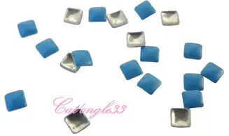 Studs carré néon bleu