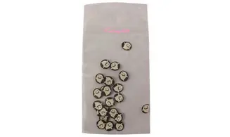 Sachet de fimo ongle fantome fond noir