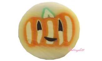 Baton fimo citrouille fond blanc