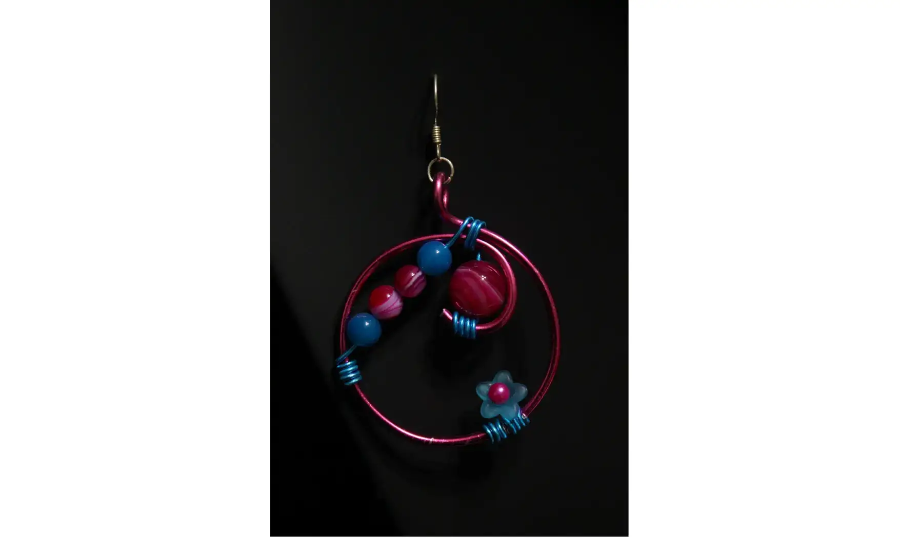 Modèle Aurora bleu et fuchsia