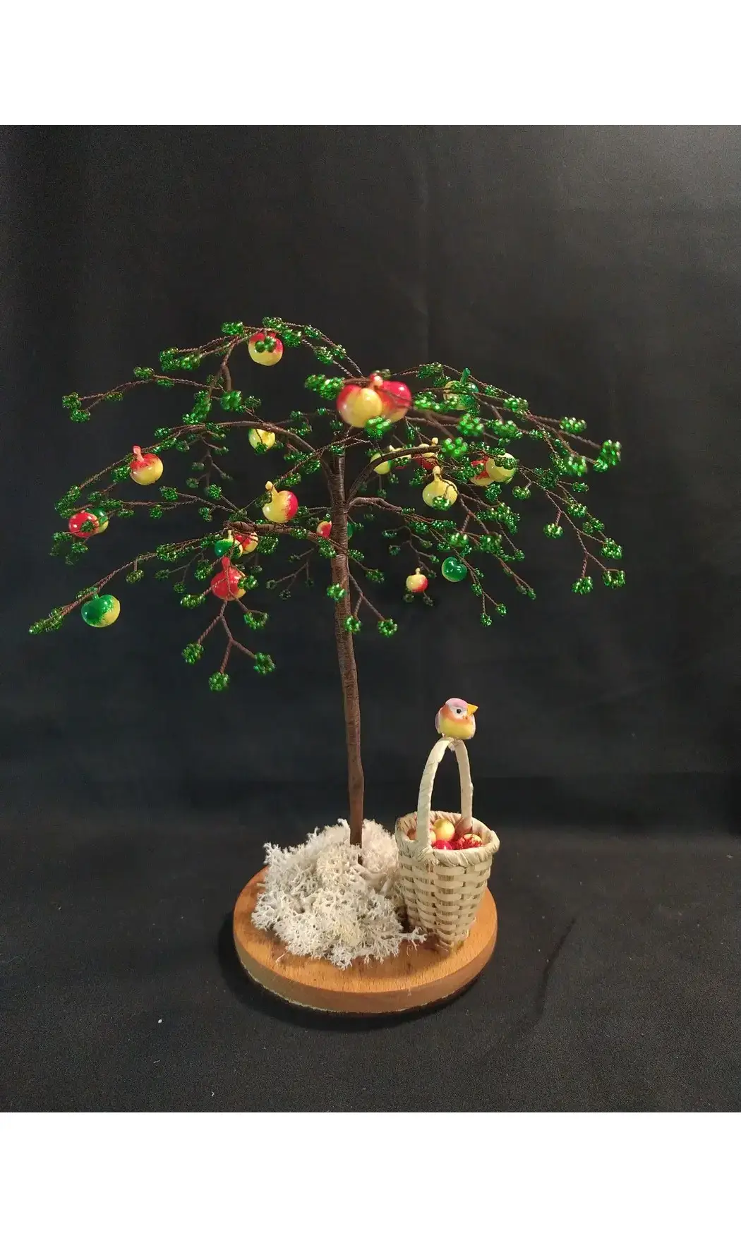 Pommier avec panier