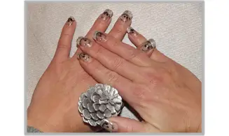Plaque stamping M28 nail art