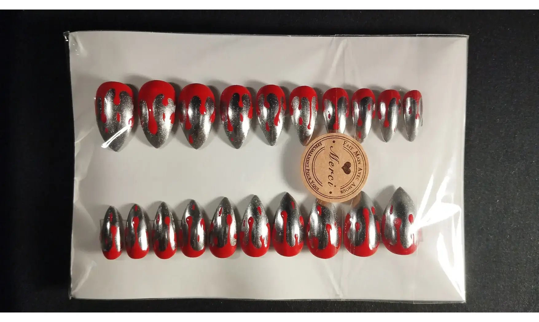 Press on nails Coulures sang - Lot 20