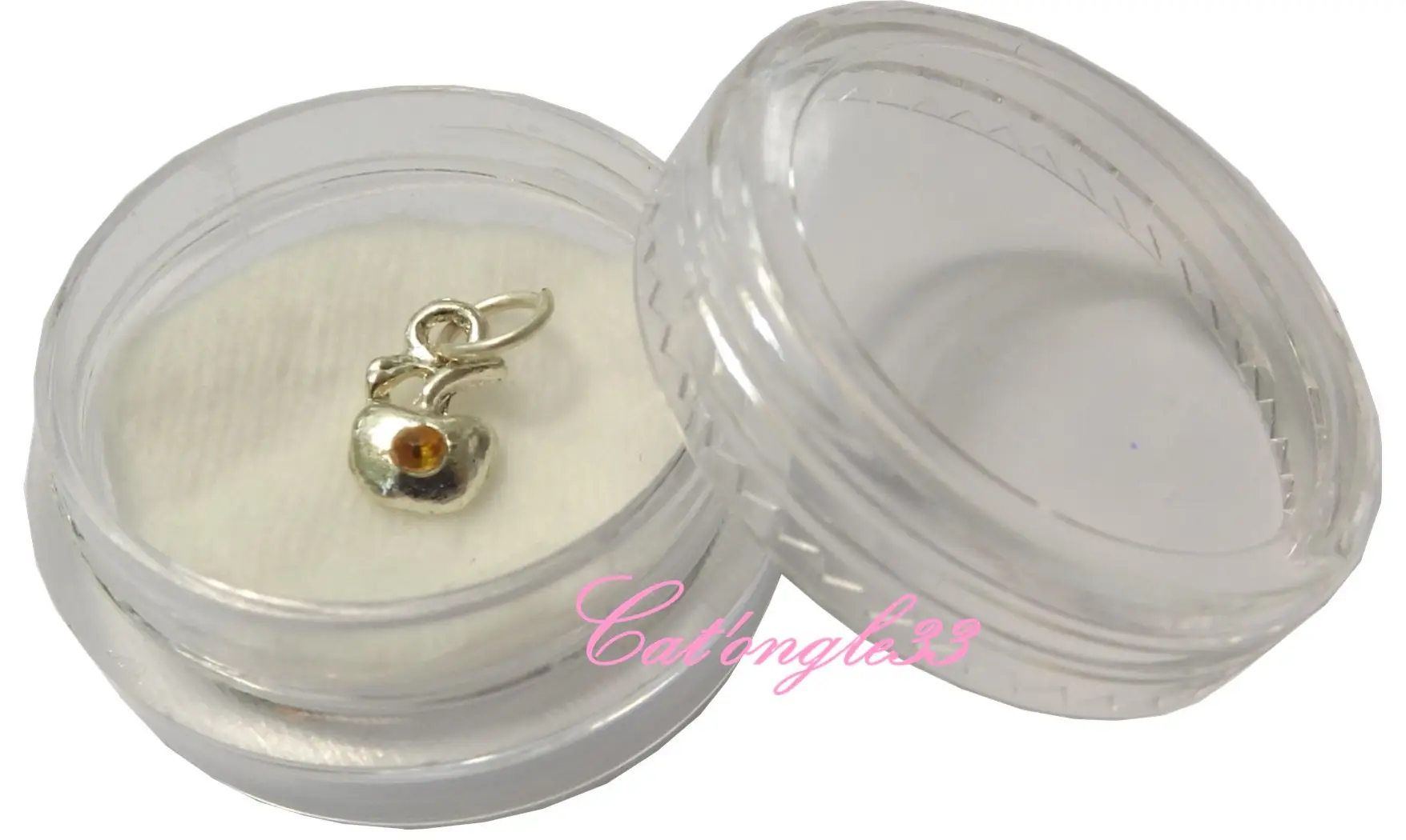 Piercing pomme jaune nail art