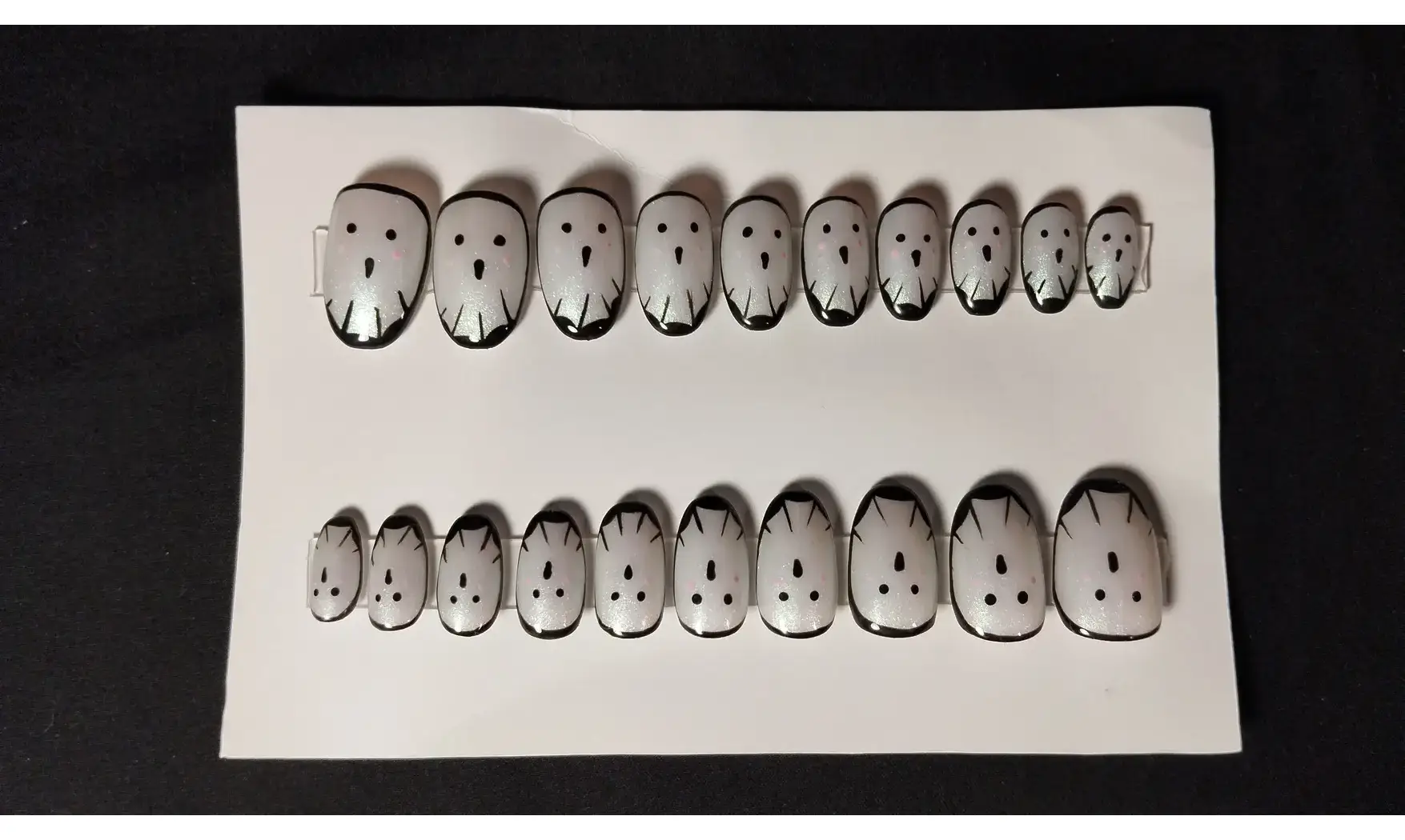 Press on nails Fantômes - Lot 20