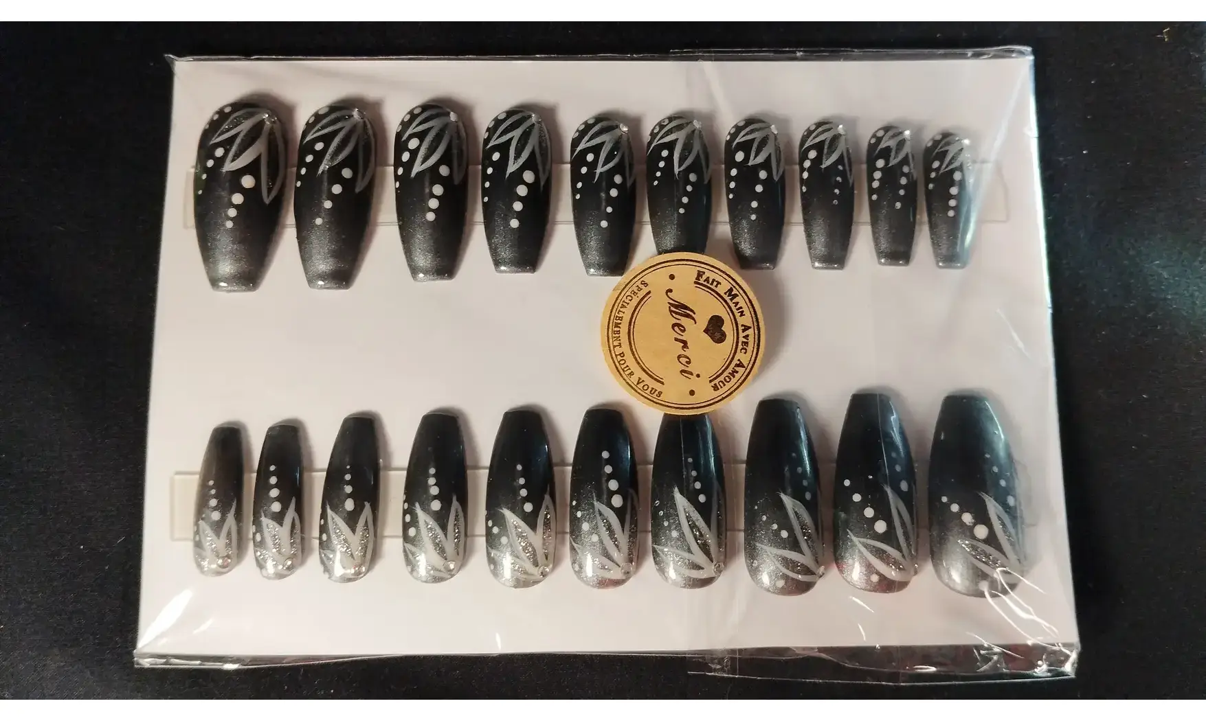 Press on Nails Fleurs blanche - Lot 20