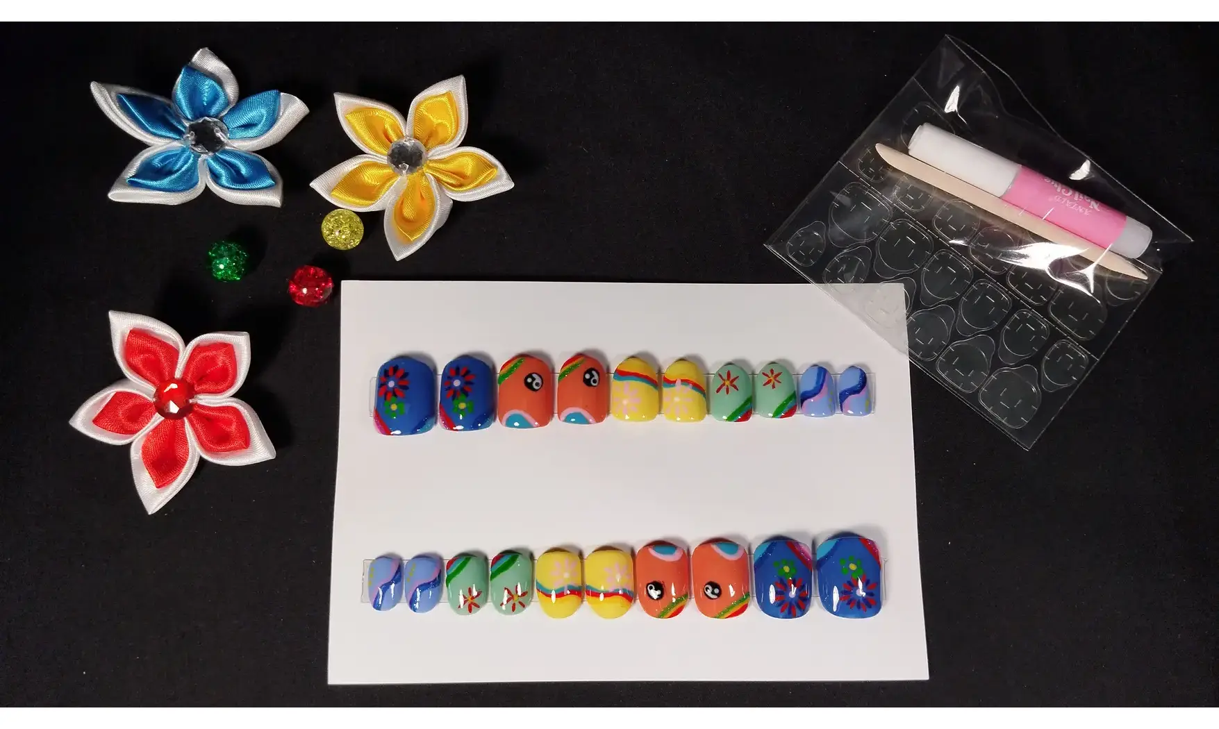 Press on nails Hippie court - Lot 20