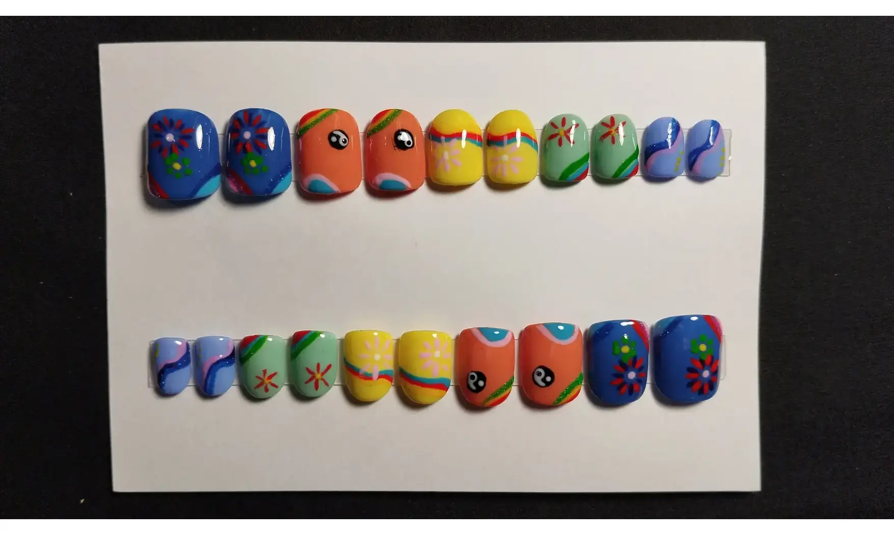 Press on nails Hippie court - Lot 20