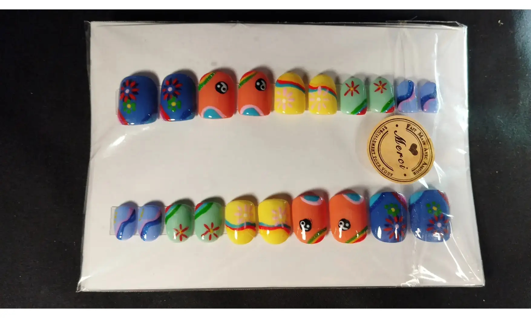 Press on nails Hippie court - Lot 20