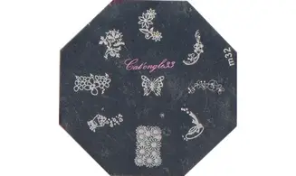 Plaque stamping M32 nail art
