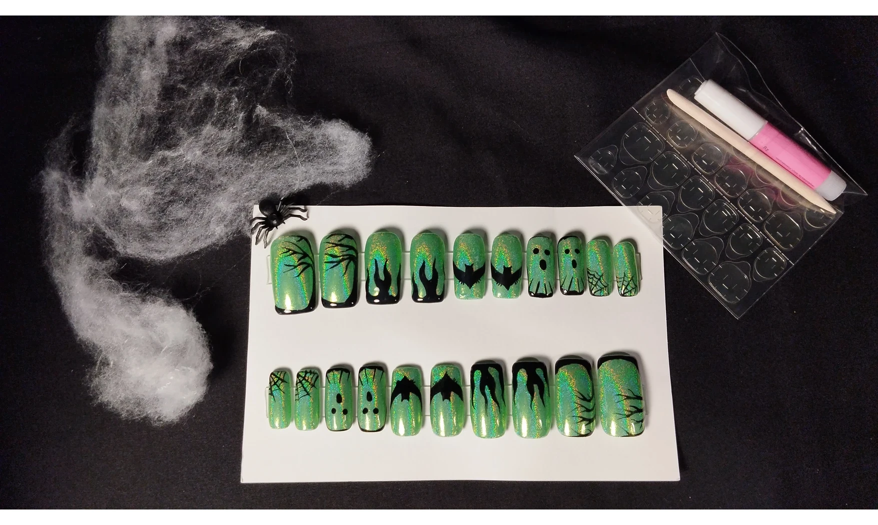 Press on nails Medley Halloween - Lot 20