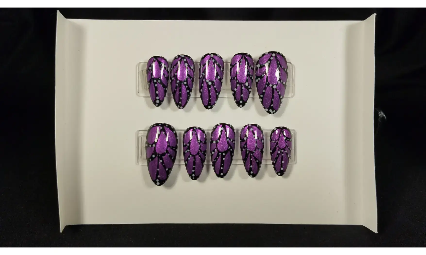 Press on nails Papillon violet -Taille S