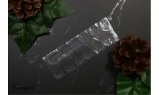 Planche de 12 gel pads Press on nails